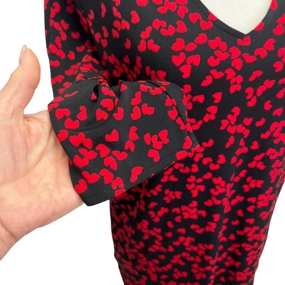 Michael Kors V-Neck Black Top w/Hearts 3/4 Sleeves Size M - Picture 6 of 8